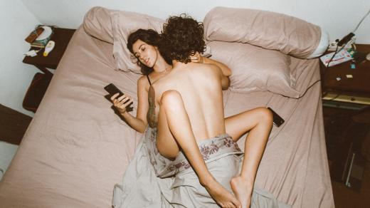 porno - sex - závislost na mobilu