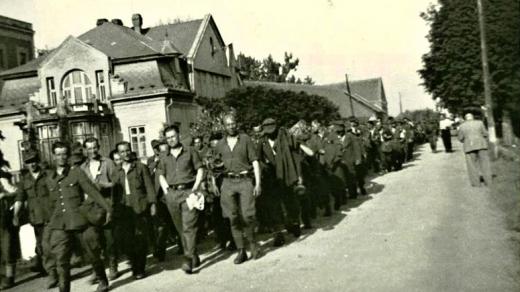 Odchod německých vojáků v roce 1945