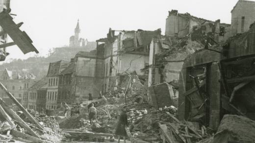 Následky bombardování Ústí nad Labem, duben 1945