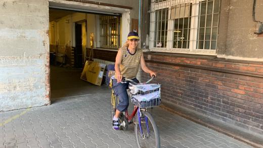 Česká pošta má stále asi 600 listonošů na bicyklech