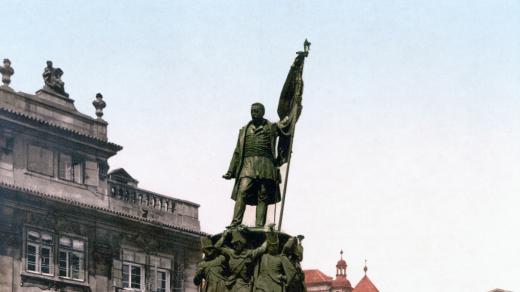 Radeckého pomník na Radeckého náměstí (dnešní Malostranské náměstí) v Praze kolem roku 1900