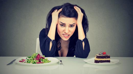 Žena, jídlo, stres