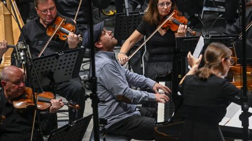 Tomáš Sýkora s orchestrem
