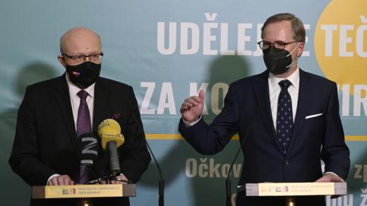 Premiér Petr Fiala a nový ministr zdravotnictví Vlastimil Válek