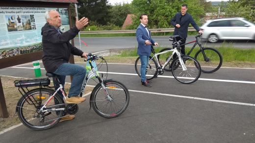 Vroutek oficiálně otevřel cyklostezku do Podbořan