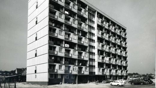 V. Hilský, O. Jurenka – výškový mezonetový dům v Kladně – Sítné, 1967–70