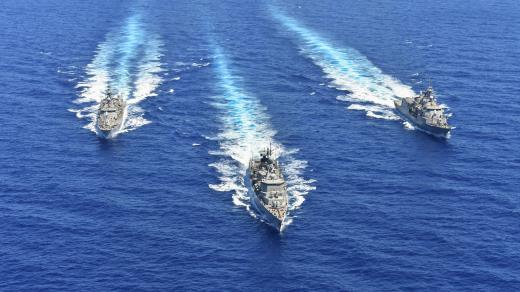 Lodě řeckého námořnictva, které se účastní vojenského cvičení ve východním Středomoří