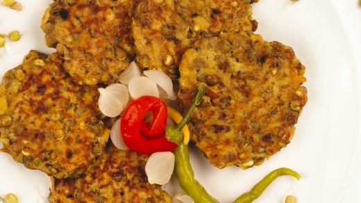 Placky z naklíčené čočky