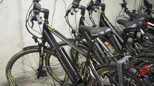 Půjčovna elektrokol, Valeč