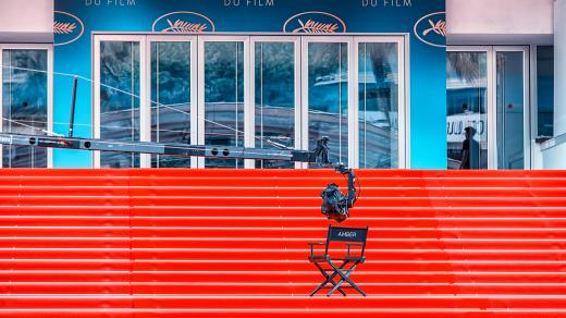 Červený koberec na filmovém festivalu v Cannes