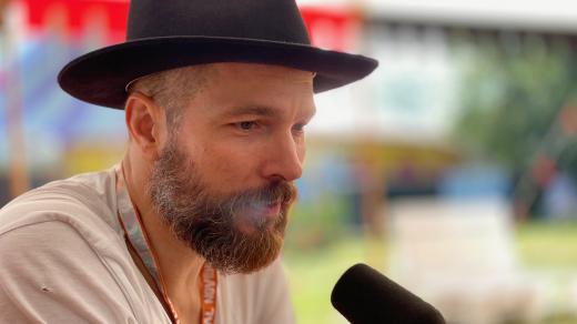 Petr Horníček z Losers Cirque Company