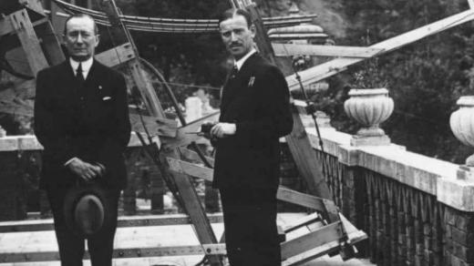 Guglielmo Marconi (vlevo, 1936)