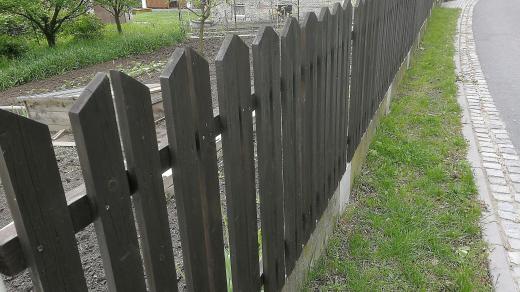 Natřený plot