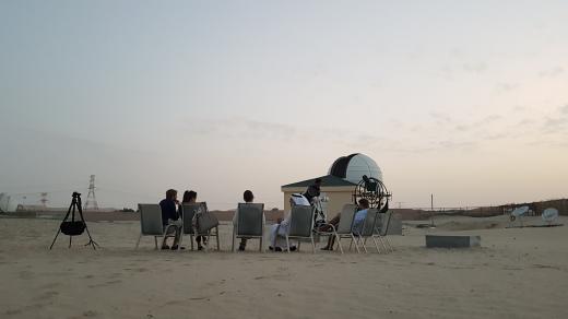 Observatoř nedaleko Abú Dhabí