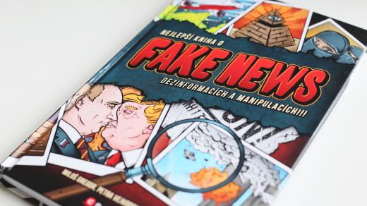 Přebal knihy Nejlepší kniha o fake news dezinformacích a manipulacích!!!