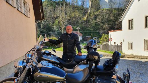 Primátor Českých Budějovic Jiří Svoboda stráví část dovolené v sedle motocyklu