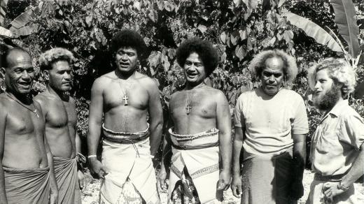 Rick Feinberg s náčelníky a jejich zástupcy na Šalamounových ostrovech