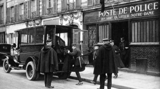 Francouzská policie, čtvrť Notre-Dame v Paříži (1928)