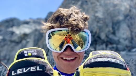 Osmnáctiletý mladý muž David Kubeš je nadějí českého sjezdového lyžování