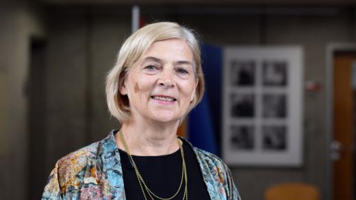 Rut Kolínská, zakladatelka hnutí mateřských center v České republice, v roce 2002 založila Síť mateřských center v ČR a je jeho první prezidentko