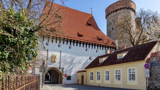 Tábor, Bechyňská brána a hrad Kotnov