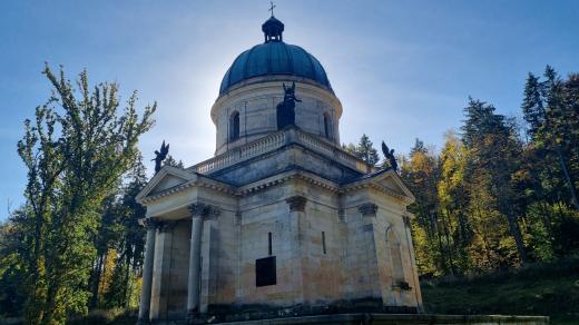 Památkově chráněné mauzoleum rodu Kleinů v Sobotíně na Šumpersku