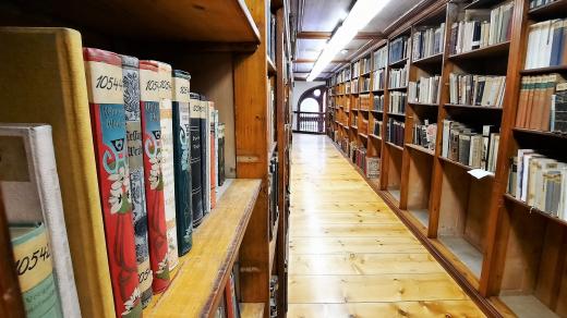 V knihovně libereckého Severočeského muzea bychom napočítali na 70 tisíc svazků