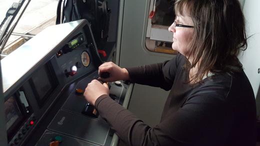 Jízda metrem A z depa v Hostivaři na stanici Dejvická