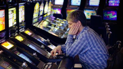 gambling, gambler, herní automaty, hazard