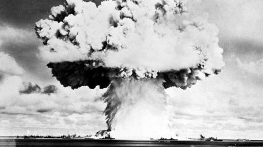 Ostrov Bikini, jaderný nukleární výbuch, atomový hřib