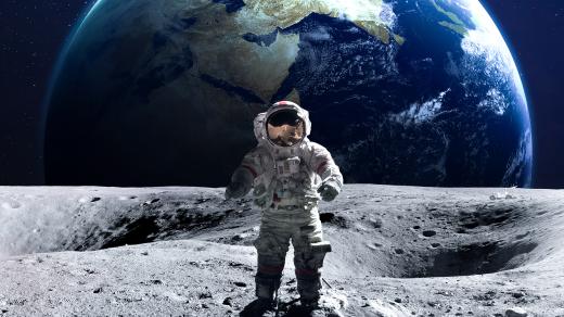 Kdy se lidstvo vrátí na Měsíc? (Ilustrační fotografie - koláž)