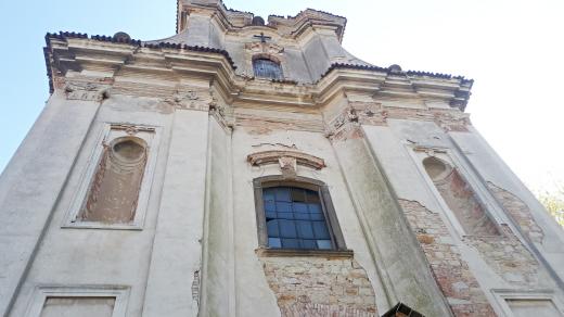 Kostel sv. Havla připomíná ruinu. Jeho interiér ale patří k historicky nejcennějším