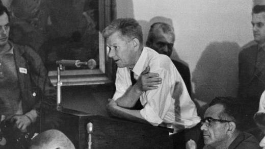 Předseda Národního shromáždění Josef Smrkovský po návratu z Moskvy 1. srpna 1968