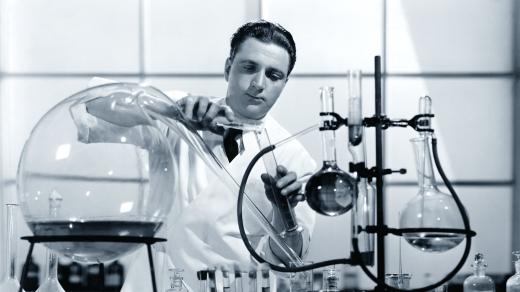Vědec v laboratoři (ilustrační foto)
