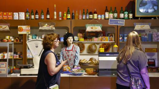 Pohled do Retro muzea Praha v OD Kotva