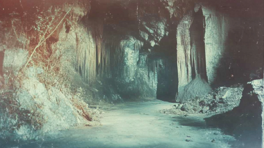 Cesta do středu země.png