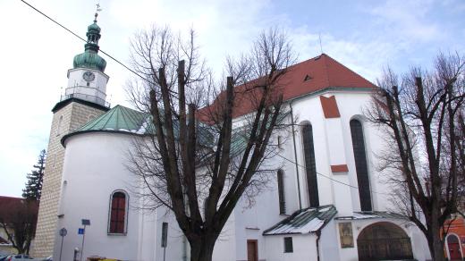 Presbytář je nejstarší částí kostela Nanebevzetí Panny Marie