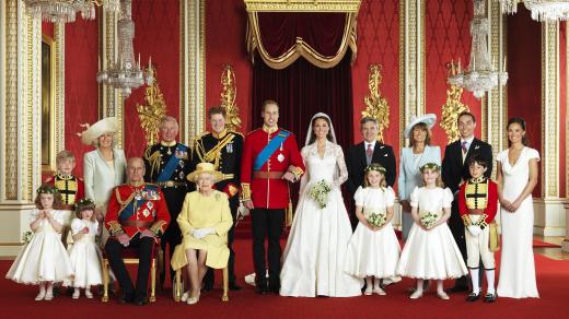 Britská královská rodina na svatbě Williama a Kate
