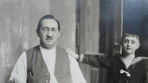 Felix Kolmer s tatínkem v roce 1928