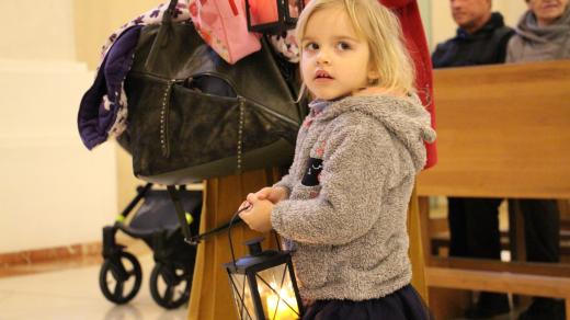 Slavnostní předání Betlémského světla v českobudějovické katedrále