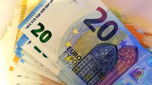 Peníze - euro