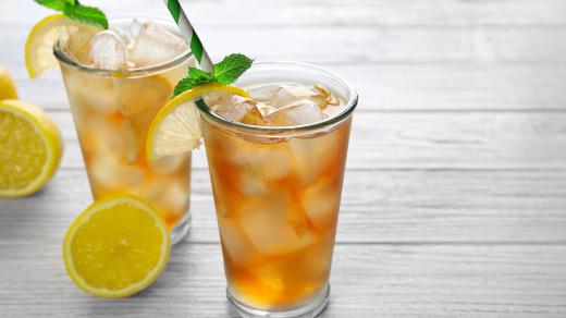 Studený nápoj, ledové kostky, led (ilustrační foto)