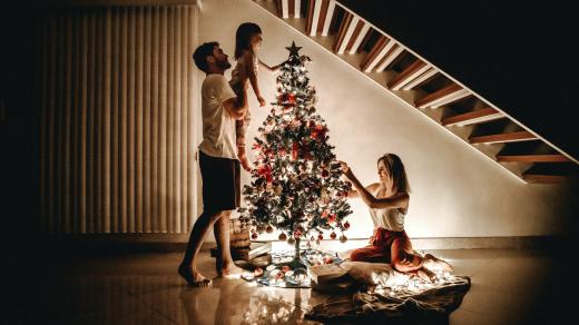 Nejrozšířenější vánoční zvyk je zdobení stromečku