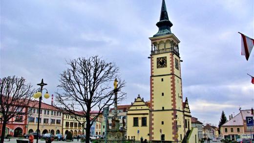 Radniční věž na náměstí F. L. Věka v Dobrušce