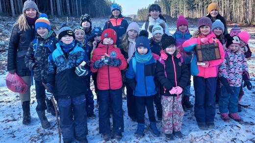 Piráti z novopacké Stonožky na příměstském táboře při honbě za pokladem v lokalitě Studénka na Novopacku