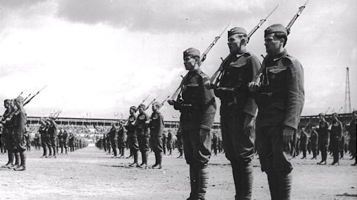 Pěchota na Strahově (1936)