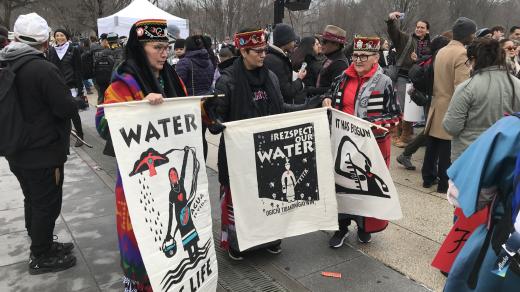 Novodobí kolonizátoři podle indiánů ohrožují i nejdůležitější zdroj pitné vody v Severní Americe