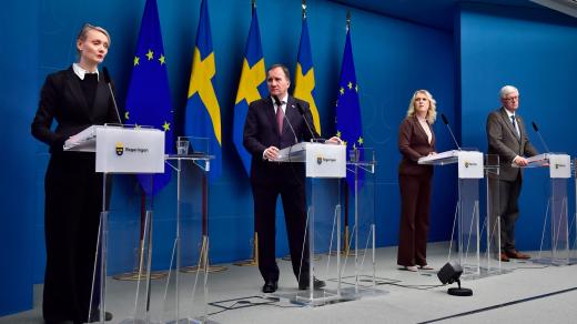 švédská vláda, premiér Stefan Lofven na tiskové konferenci ke koronaviru (Stockholm, 26 Nov 2020)