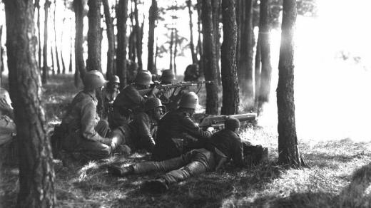 Vojáci v lese (1936)