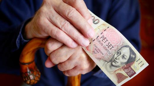 důchodová reforma stáří peníze hůl